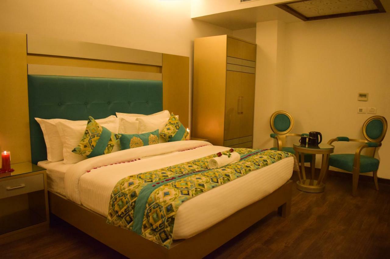 One Earth Gg Regency Hotel Amritszár Kültér fotó
