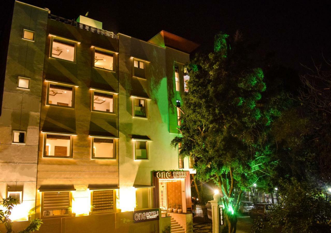 One Earth Gg Regency Hotel Amritszár Kültér fotó